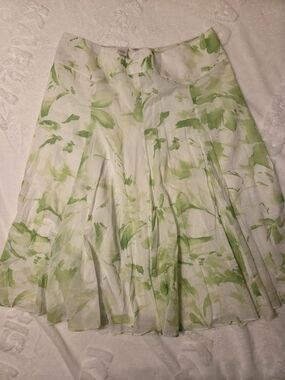 Jones New York White and Light Green Floral Skater Skirt